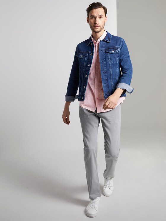 Strukturiertes Kurzarmhemd mit Streifen - Männer - red white dobby stripe Strukturiertes Kurzarmhemd mit Streifen - Männer - red white dobby stripe - 3 - TOM TAILOR