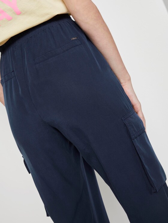 Nena & Larissa: Soft cargo trousers in a utility look - Women - Real Navy Blue Nena & Larissa: Soft cargo trousers in a utility look - Women - Real Navy Blue - 9 - TOM TAILOR Denim
