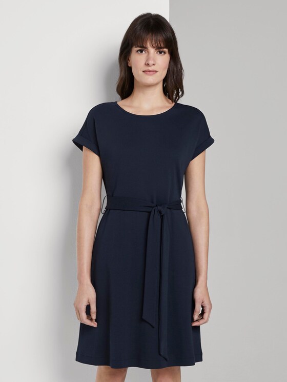 Kleid mit Bindegürtel - Frauen - Sky Captain Blue Kleid mit Bindegürtel - Frauen - Sky Captain Blue - 1 - Mine to five