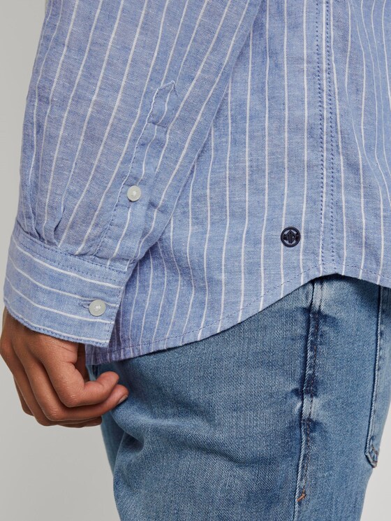 Strukturiertes Hemd aus Leinengemisch - Männer - blue white linen stripe Strukturiertes Hemd aus Leinengemisch - Männer - blue white linen stripe - 9 - TOM TAILOR Denim