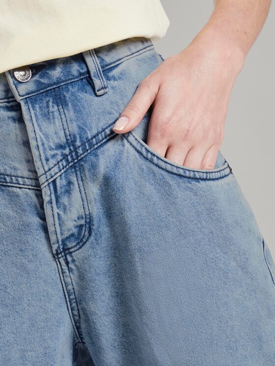 Nena & Larissa: Mom-Jeans im Washed-Look - Frauen - random bleached blue denim Nena & Larissa: Mom-Jeans im Washed-Look - Frauen - random bleached blue denim - 10 - TOM TAILOR Denim