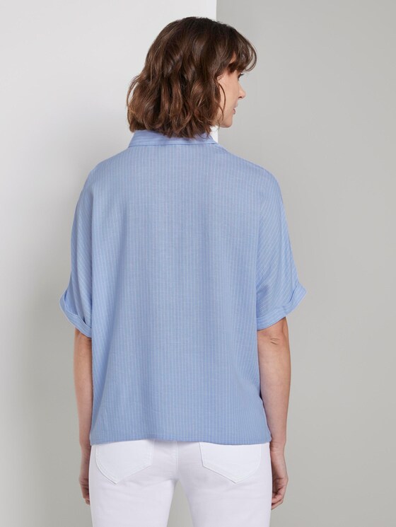 Loose striped shirt blouse - Women - blue white vertical stripe Loose striped shirt blouse - Women - blue white vertical stripe - 2 - TOM TAILOR