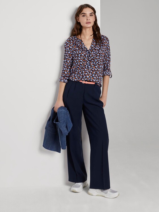Blouse with turn-up details - Women - navy floral design Blouse with turn-up details - Women - navy floral design - 3 - TOM TAILOR