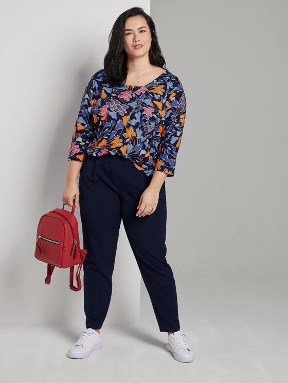 T-Shirt im Wickel-Look - Frauen - colorful blue flower print T-Shirt im Wickel-Look - Frauen - colorful blue flower print - 3 - My True Me