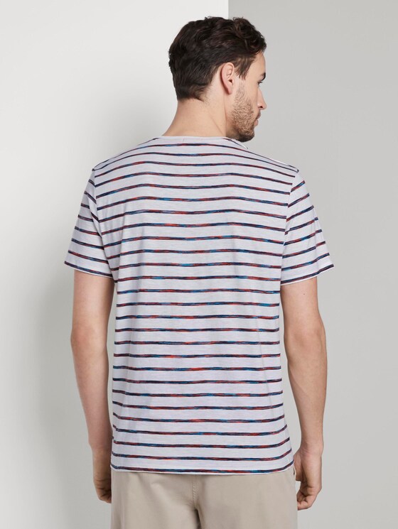 Gestreiftes T-Shirt mit Brusttasche - Männer - red spacedye stripe Gestreiftes T-Shirt mit Brusttasche - Männer - red spacedye stripe - 2 - TOM TAILOR