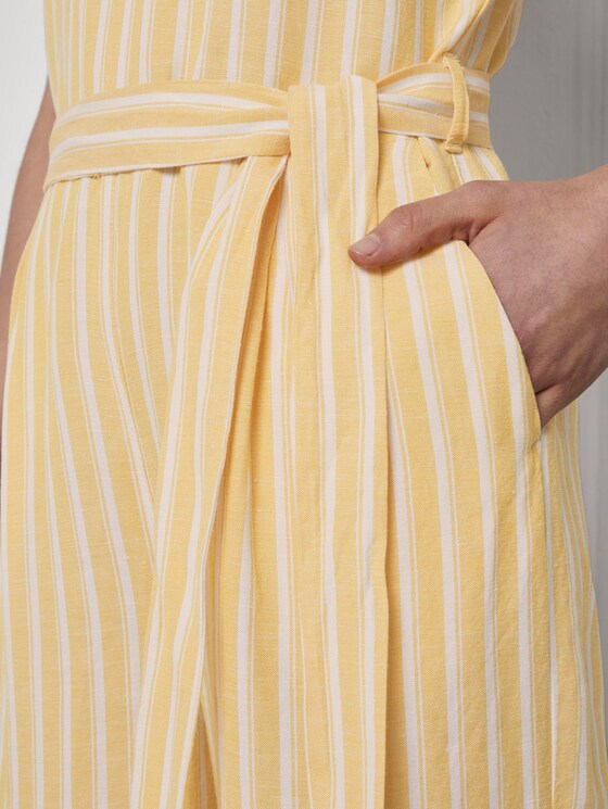 Ärmelloser Jumpsuit mit Streifenmuster und Gürtel - Frauen - yellow offwhite stripe Ärmelloser Jumpsuit mit Streifenmuster und Gürtel - Frauen - yellow offwhite stripe - 9 - TOM TAILOR