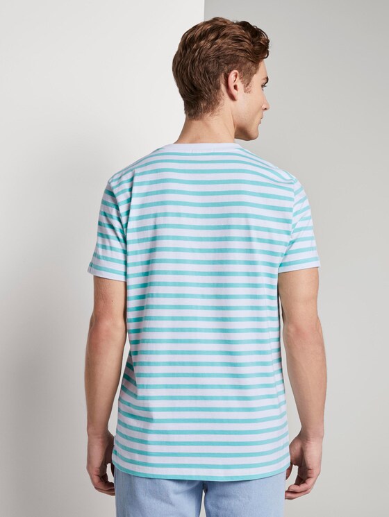 Gestreiftes T-Shirt mit Bio-Baumwolle - Männer - soft sky blue yarn dye stripe Gestreiftes T-Shirt mit Bio-Baumwolle - Männer - soft sky blue yarn dye stripe - 2 - TOM TAILOR Denim
