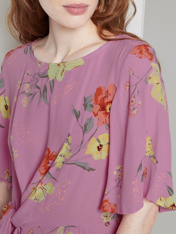 Kurzes Kleid mit Knoten-Detail im floralen Muster - Frauen - rose flower print Kurzes Kleid mit Knoten-Detail im floralen Muster - Frauen - rose flower print - 10 - TOM TAILOR Denim
