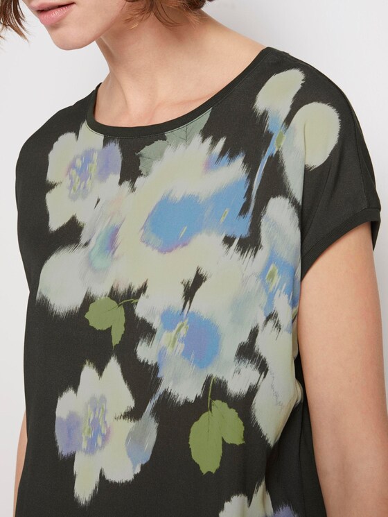 T-shirt in a material mix with a floral print - Women - Woodland Green T-shirt in a material mix with a floral print - Women - Woodland Green - 9 - TOM TAILOR