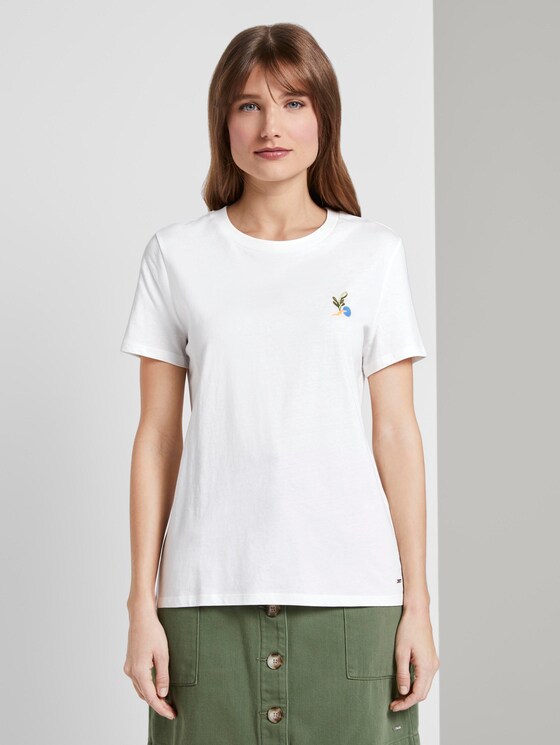 T-shirt with back print in a loose fit - Women - Off White T-shirt with back print in a loose fit - Women - Off White - 1 - TOM TAILOR Denim