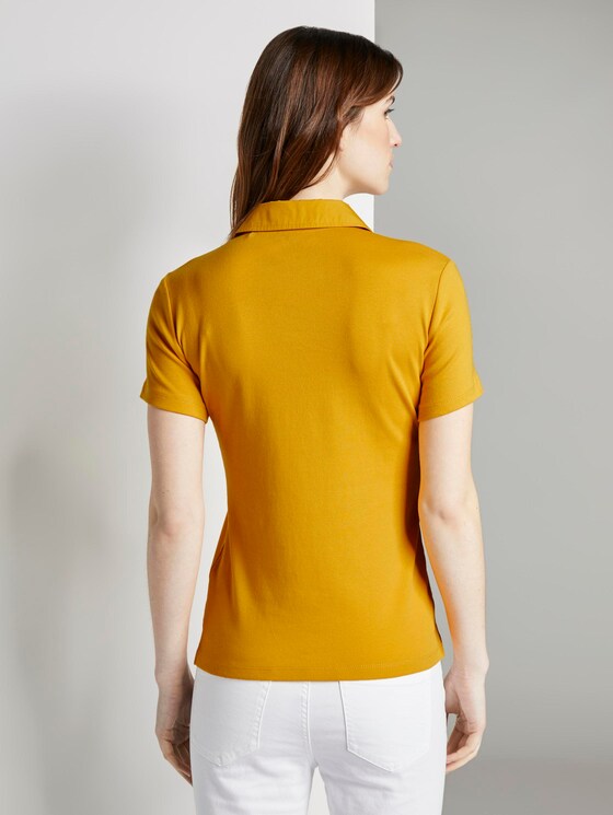 Poloshirt mit kleiner Stickerei - Frauen - deep golden yellow Poloshirt mit kleiner Stickerei - Frauen - deep golden yellow - 2 - TOM TAILOR