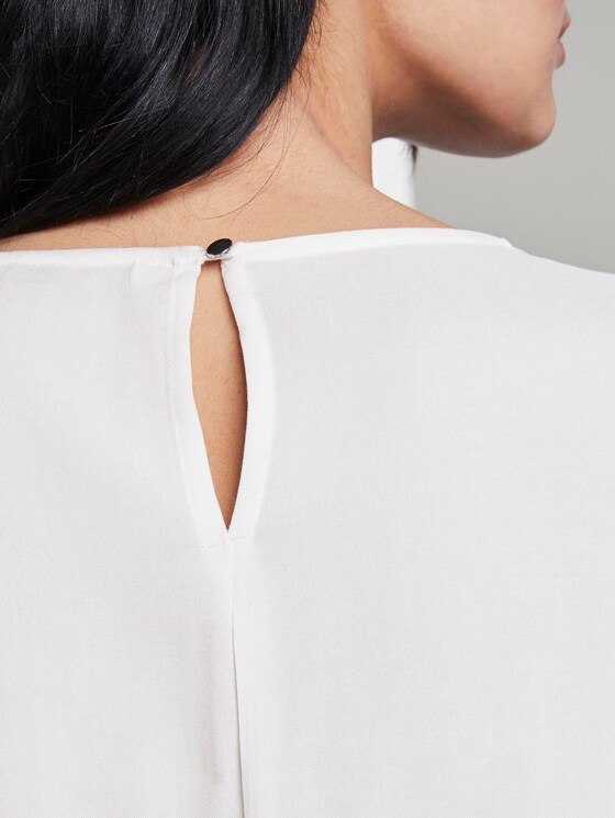 Gemusterte Kurzarm-Bluse mit Knotendetail - Frauen - Whisper White Gemusterte Kurzarm-Bluse mit Knotendetail - Frauen - Whisper White - 10 - TOM TAILOR