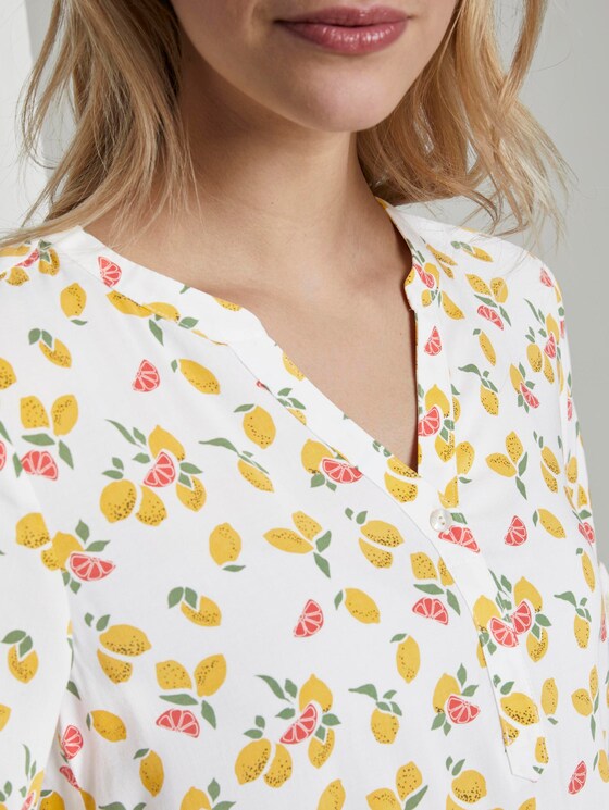 Henley-Bluse mit elastischem Bund - Frauen - offwhite fruit minimal Henley-Bluse mit elastischem Bund - Frauen - offwhite fruit minimal - 9 - TOM TAILOR