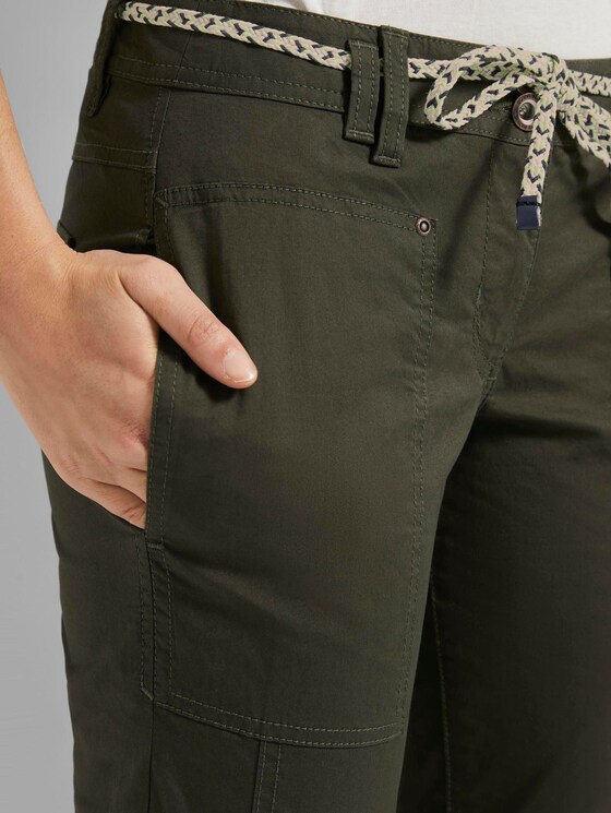 Tapered Relaxed Hose mit Bandgürtel - Frauen - Woodland Green Tapered Relaxed Hose mit Bandgürtel - Frauen - Woodland Green - 10 - TOM TAILOR