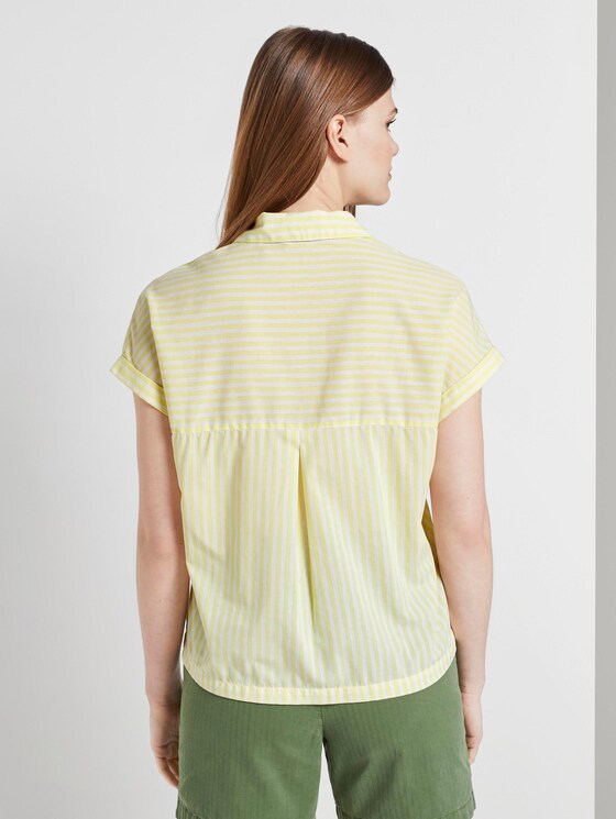 Striped blouse shirt in a boxy fit - Women - yellow white vertical stripe Striped blouse shirt in a boxy fit - Women - yellow white vertical stripe - 2 - TOM TAILOR Denim