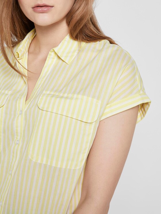Striped blouse shirt in a boxy fit - Women - yellow white vertical stripe Striped blouse shirt in a boxy fit - Women - yellow white vertical stripe - 9 - TOM TAILOR Denim