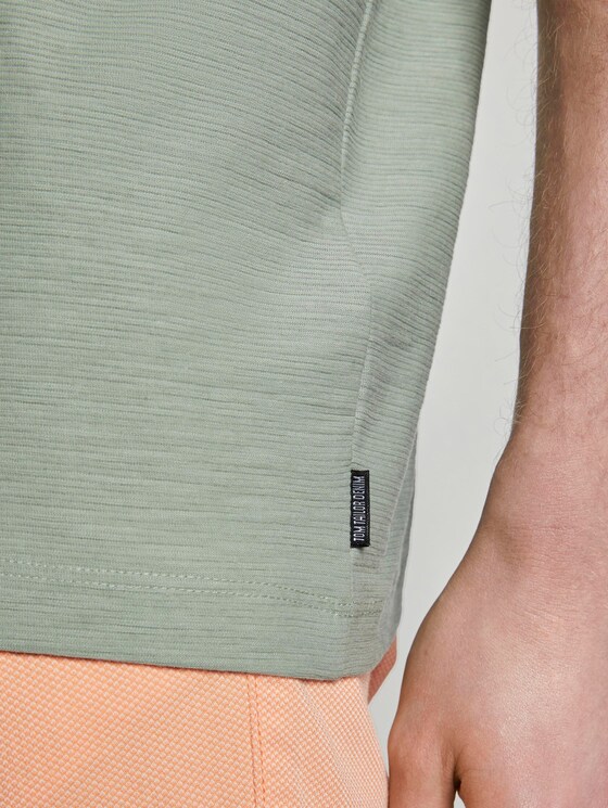 Basic T-Shirt mit Streifenstruktur - Männer - Dusty Leave Green Basic T-Shirt mit Streifenstruktur - Männer - Dusty Leave Green - 10 - TOM TAILOR Denim