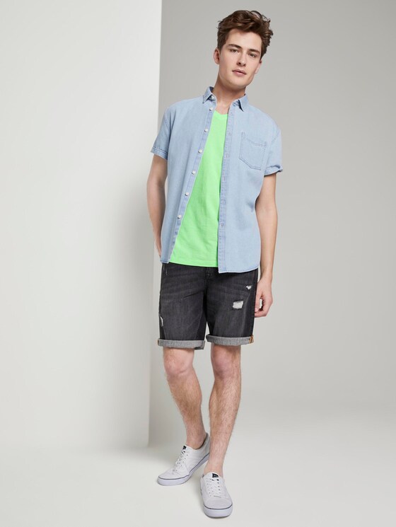 Striped T-shirt with a V-neckline - Men - bright green yarn dye stripe Striped T-shirt with a V-neckline - Men - bright green yarn dye stripe - 3 - TOM TAILOR Denim