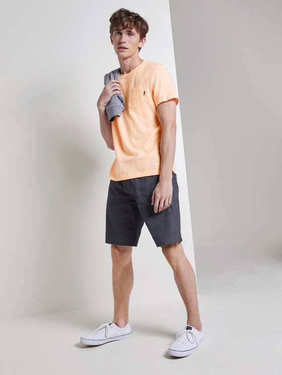 Gestreiftes T-Shirt mit Brusttasche - Männer - neon orange yarn dyed stripe Gestreiftes T-Shirt mit Brusttasche - Männer - neon orange yarn dyed stripe - 3 - TOM TAILOR Denim