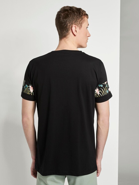 T-Shirt mit horizontalem Streifenprint - Männer - Black T-Shirt mit horizontalem Streifenprint - Männer - Black - 2 - TOM TAILOR Denim