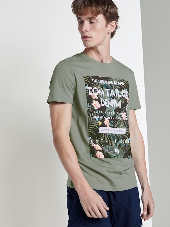 T-Shirt mit tropischem Brustprint - Männer - Dusty Leave Green T-Shirt mit tropischem Brustprint - Männer - Dusty Leave Green - 5 - TOM TAILOR Denim