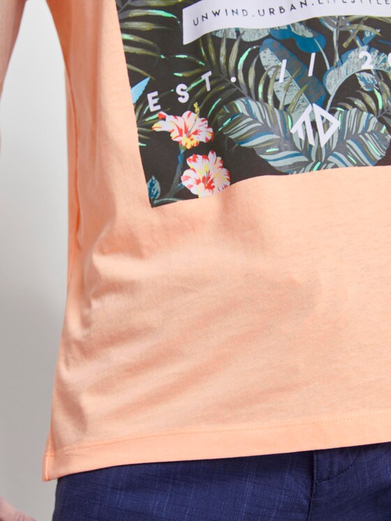 T-Shirt mit tropischem Brustprint - Männer - papaya neon orange T-Shirt mit tropischem Brustprint - Männer - papaya neon orange - 10 - TOM TAILOR Denim