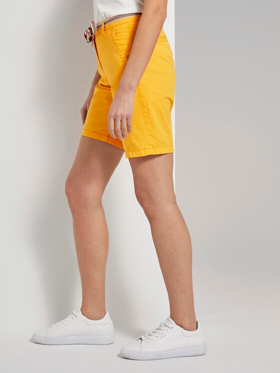 Relaxed Chino Bermuda Shorts mit Stoffgürtel - Frauen - deep golden yellow Relaxed Chino Bermuda Shorts mit Stoffgürtel - Frauen - deep golden yellow - 11 - TOM TAILOR