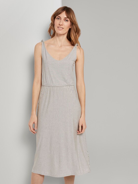 Gestreiftes Midi-Trägerkleid mit Knotendetail - Frauen - offwhite thin stripes Gestreiftes Midi-Trägerkleid mit Knotendetail - Frauen - offwhite thin stripes - 1 - TOM TAILOR