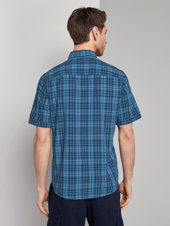 Kariertes Kurzarmhemd mit Brusttasche - Männer - navy blue check Kariertes Kurzarmhemd mit Brusttasche - Männer - navy blue check - 2 - TOM TAILOR
