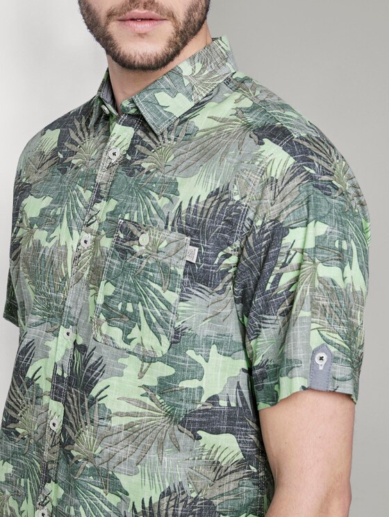 Kurzarmhemd mit tropischem Print - Männer - green leaf design Kurzarmhemd mit tropischem Print - Männer - green leaf design - 9 - TOM TAILOR