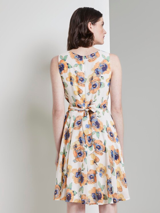 Gemustertes Chiffonkleid - Frauen - offwhite floral design Gemustertes Chiffonkleid - Frauen - offwhite floral design - 2 - TOM TAILOR