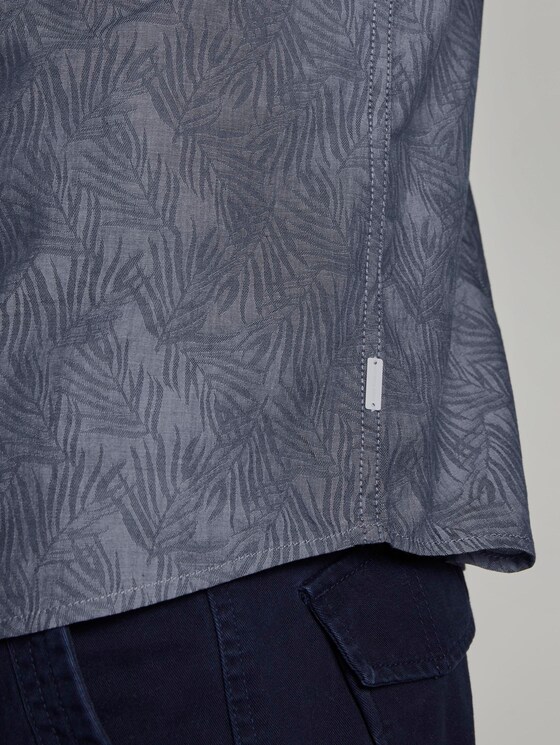 Gemustertes Kurzarmhemd mit Haifischkragen - Männer - navy leaf design Gemustertes Kurzarmhemd mit Haifischkragen - Männer - navy leaf design - 10 - TOM TAILOR