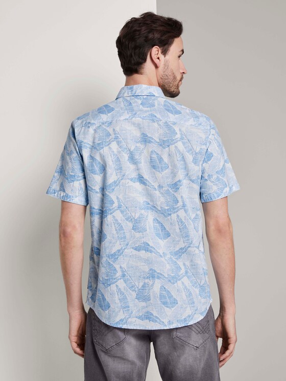 Gemustertes Hemd - Männer - white blue big leaves design Gemustertes Hemd - Männer - white blue big leaves design - 2 - TOM TAILOR