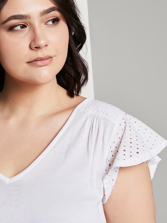 T-Shirt mit Lochstickerei - Frauen - White T-Shirt mit Lochstickerei - Frauen - White - 9 - My True Me
