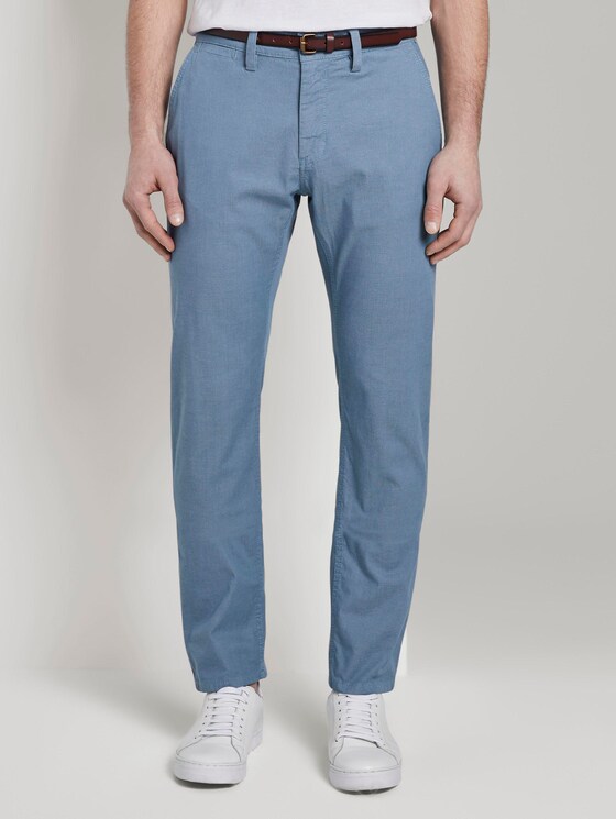 Strukturierte Travis Slim Chino Hose mit Gürtel - Männer - light blue structure Strukturierte Travis Slim Chino Hose mit Gürtel - Männer - light blue structure - 1 - TOM TAILOR