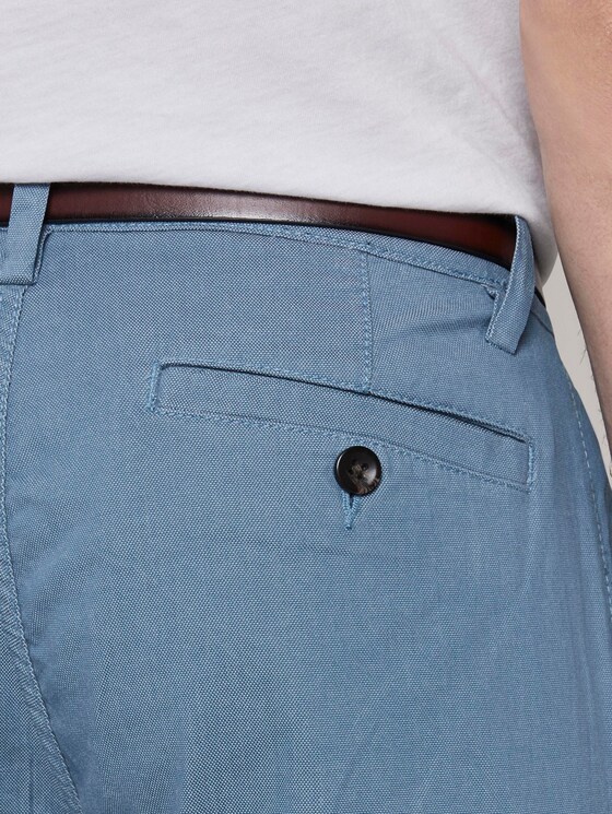 Strukturierte Travis Slim Chino Hose mit Gürtel - Männer - light blue structure Strukturierte Travis Slim Chino Hose mit Gürtel - Männer - light blue structure - 10 - TOM TAILOR