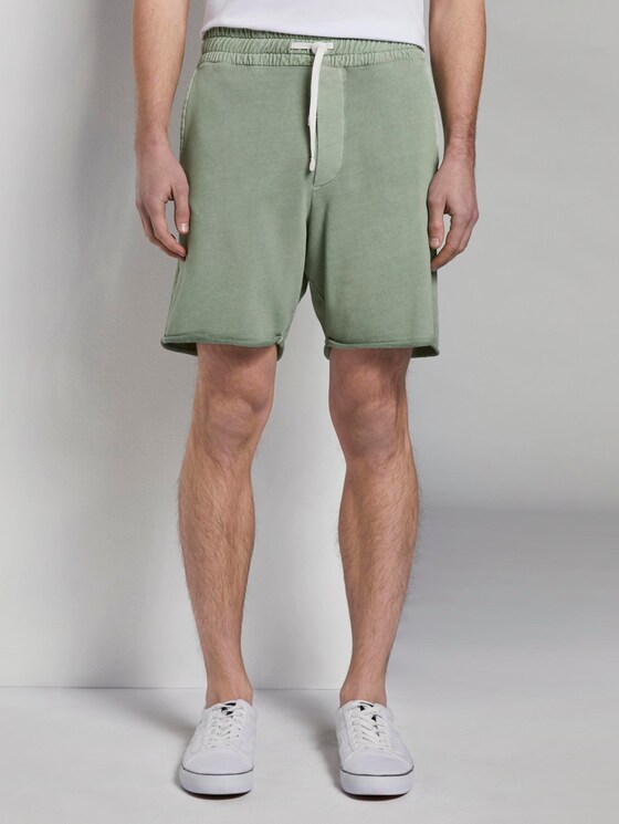 Sweat-Shorts im Washed-Look - Männer - Dusty Leave Green Sweat-Shorts im Washed-Look - Männer - Dusty Leave Green - 1 - TOM TAILOR Denim