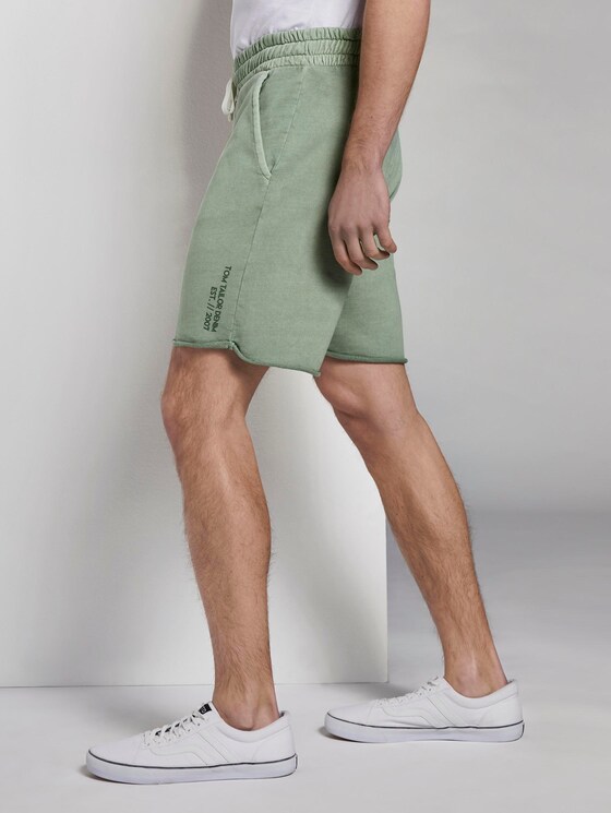 Sweat-Shorts im Washed-Look - Männer - Dusty Leave Green Sweat-Shorts im Washed-Look - Männer - Dusty Leave Green - 11 - TOM TAILOR Denim