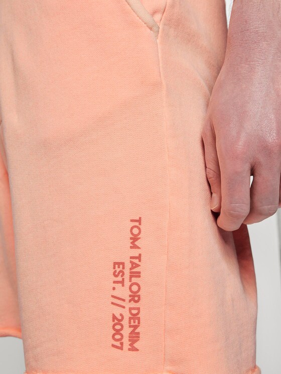 Sweat-Shorts im Washed-Look - Männer - papaya neon orange Sweat-Shorts im Washed-Look - Männer - papaya neon orange - 9 - TOM TAILOR Denim