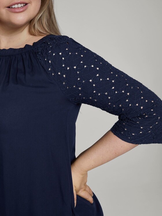 Carmen-Bluse mit Lochstickerei - Frauen - Real Navy Blue Carmen-Bluse mit Lochstickerei - Frauen - Real Navy Blue - 10 - My True Me