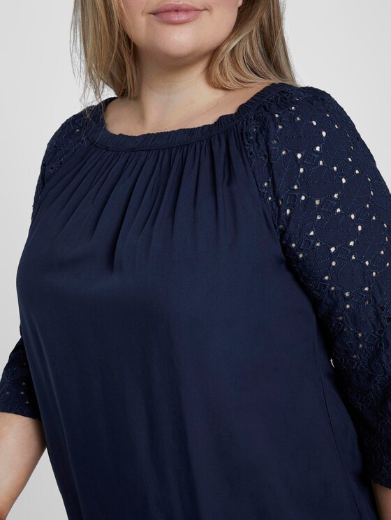 Carmen-Bluse mit Lochstickerei - Frauen - Real Navy Blue Carmen-Bluse mit Lochstickerei - Frauen - Real Navy Blue - 9 - My True Me