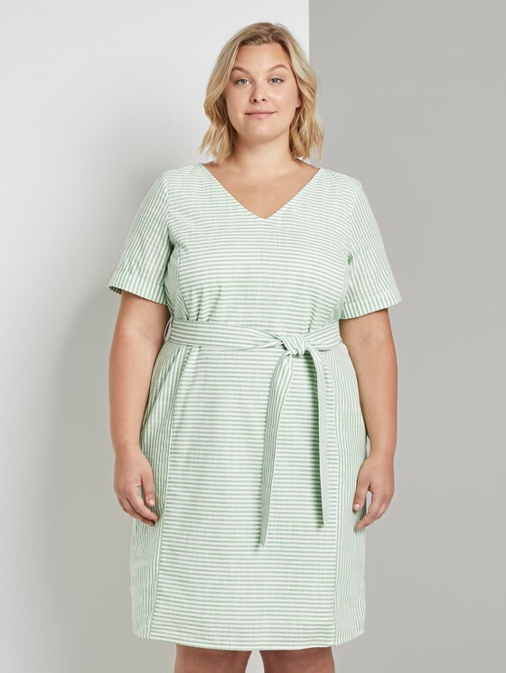 Gestreiftes Kleid mit Bindegürtel - Frauen - light green white stripe Gestreiftes Kleid mit Bindegürtel - Frauen - light green white stripe - 1 - My True Me