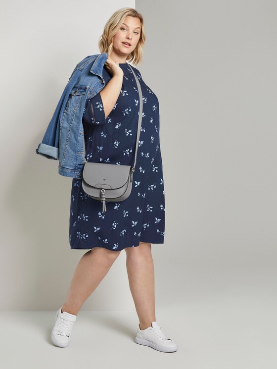 Curvy - Gemustertes Kleid mit Tape-Detail - Frauen - navy light blue fleure print Curvy - Gemustertes Kleid mit Tape-Detail - Frauen - navy light blue fleure print - 3 - My True Me