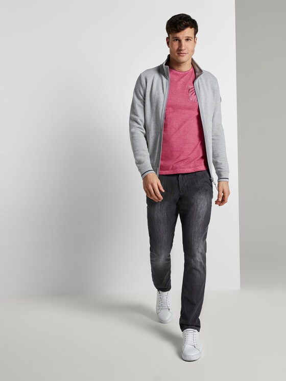 Gestreiftes T-Shirt mit abgesetzter Brusttasche - Männer - wine rose pink Gestreiftes T-Shirt mit abgesetzter Brusttasche - Männer - wine rose pink - 3 - TOM TAILOR