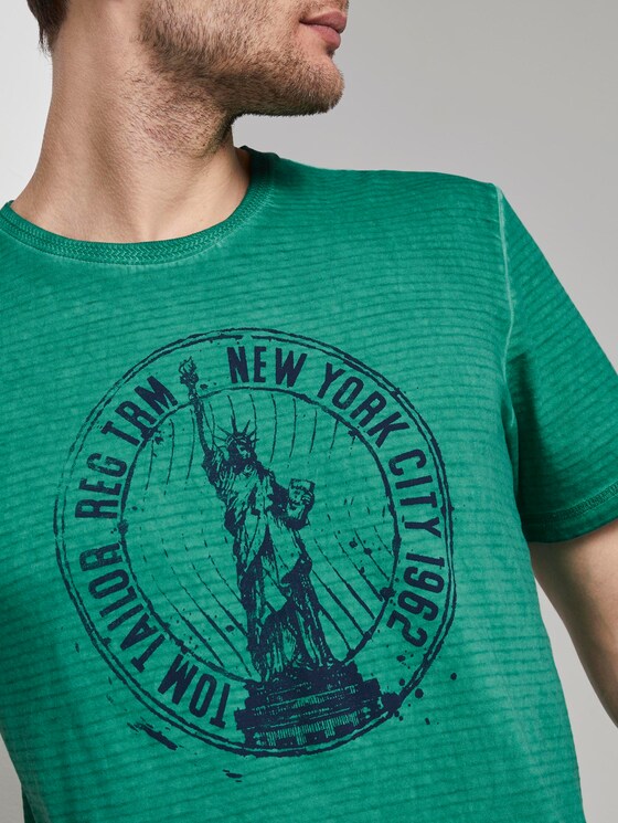 Gestreiftes T-Shirt mit NYC-Print - Männer - rich meadow green Gestreiftes T-Shirt mit NYC-Print - Männer - rich meadow green - 9 - TOM TAILOR