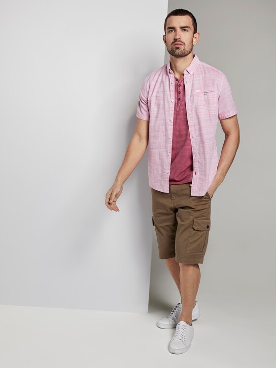 Gestreiftes Henley-T-Shirt mit Logo-Stickerei - Männer - wine rose pink Gestreiftes Henley-T-Shirt mit Logo-Stickerei - Männer - wine rose pink - 3 - TOM TAILOR