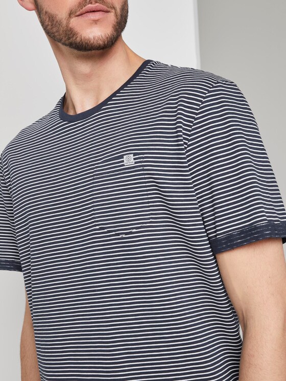 Gestreiftes T-Shirt - Männer - blue-white printed stripe Gestreiftes T-Shirt - Männer - blue-white printed stripe - 9 - TOM TAILOR