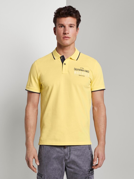 Poloshirt mit Schrift-Print - Männer - pale straw yellow Poloshirt mit Schrift-Print - Männer - pale straw yellow - 1 - TOM TAILOR