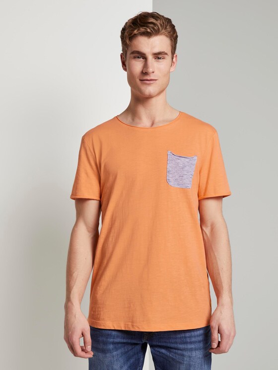 T-Shirt mit gestreifter Tasche - Männer - summer peach orange T-Shirt mit gestreifter Tasche - Männer - summer peach orange - 1 - TOM TAILOR Denim