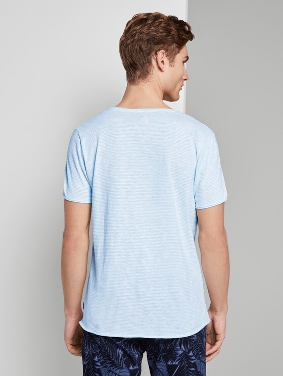 Striped T-shirt - Men - soft sky blue yarn dye stripe Striped T-shirt - Men - soft sky blue yarn dye stripe - 2 - TOM TAILOR Denim